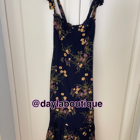 Reformation Nikita Dress Mademoiselle - Picture 6 of 8